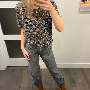 🍁🍂Vintage🍂🍁 crochet & mesh floral black top—no tags. Great condition!